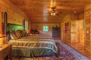 4 bedrooms, individually decorated, individually furnished, bed sheets - A Positive Outlook (Vilas)