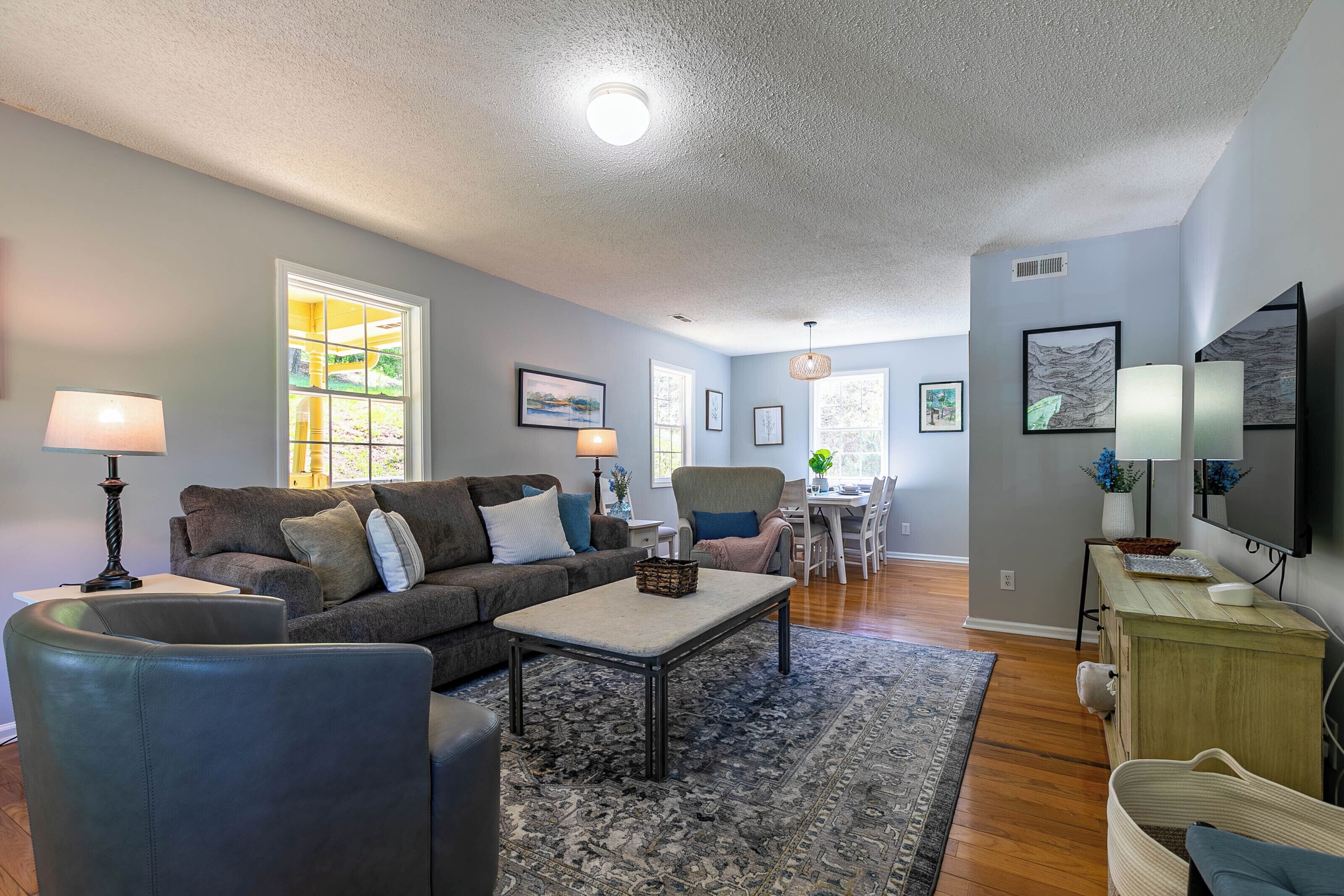 Cabin, Multiple Beds, Hot Tub, Mountain View (New River Overlook) | Living area | Fireplace