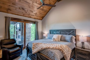 7 bedrooms, individually decorated, individually furnished, bed sheets - Firefly Springs at Eagles Nest (Banner Elk)