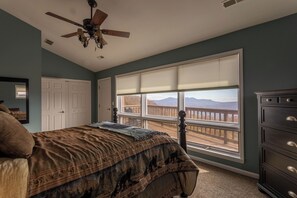 House, Multiple Beds, Hot Tub, Mountain View (Oz Mountain Oasis) | 3 bedrooms, individually decorated, individually furnished, free WiFi - Oz Mountain Oasis (Banner Elk)