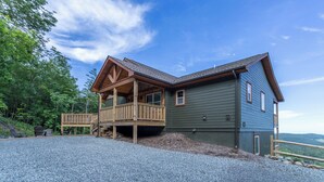 Exterior - 4330 Elevation (Blowing Rock)