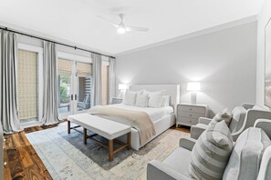 3 bedrooms, free WiFi, bed sheets - Gated Community with Amenities! Bikes! Minutes to Beach Boardwalk (Watersound)