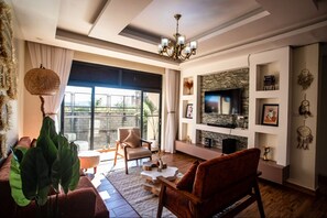 Business Apartment | Living area