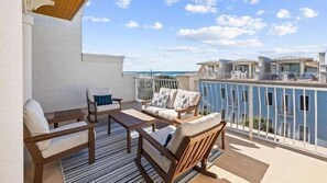 Property grounds - Secret Sunsets 16–Beach Retreat–Sleeps 13 (Santa Rosa Beach)
