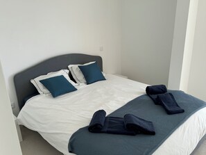 4 bedrooms, iron/ironing board, travel crib, WiFi - Casa Isa, Idéalement Située Dans la Vielle Ville, Offre une Incroyable vue mer (Albufeira)