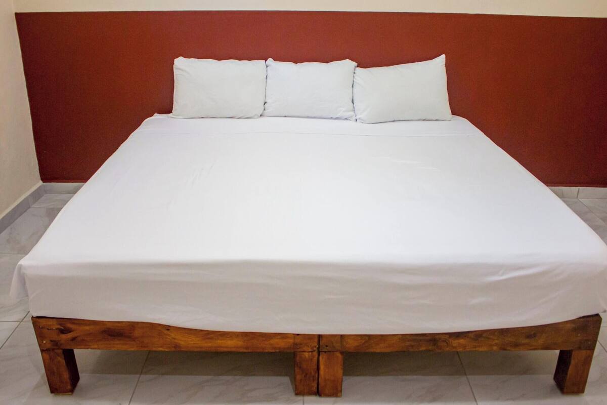 Free WiFi, bed sheets