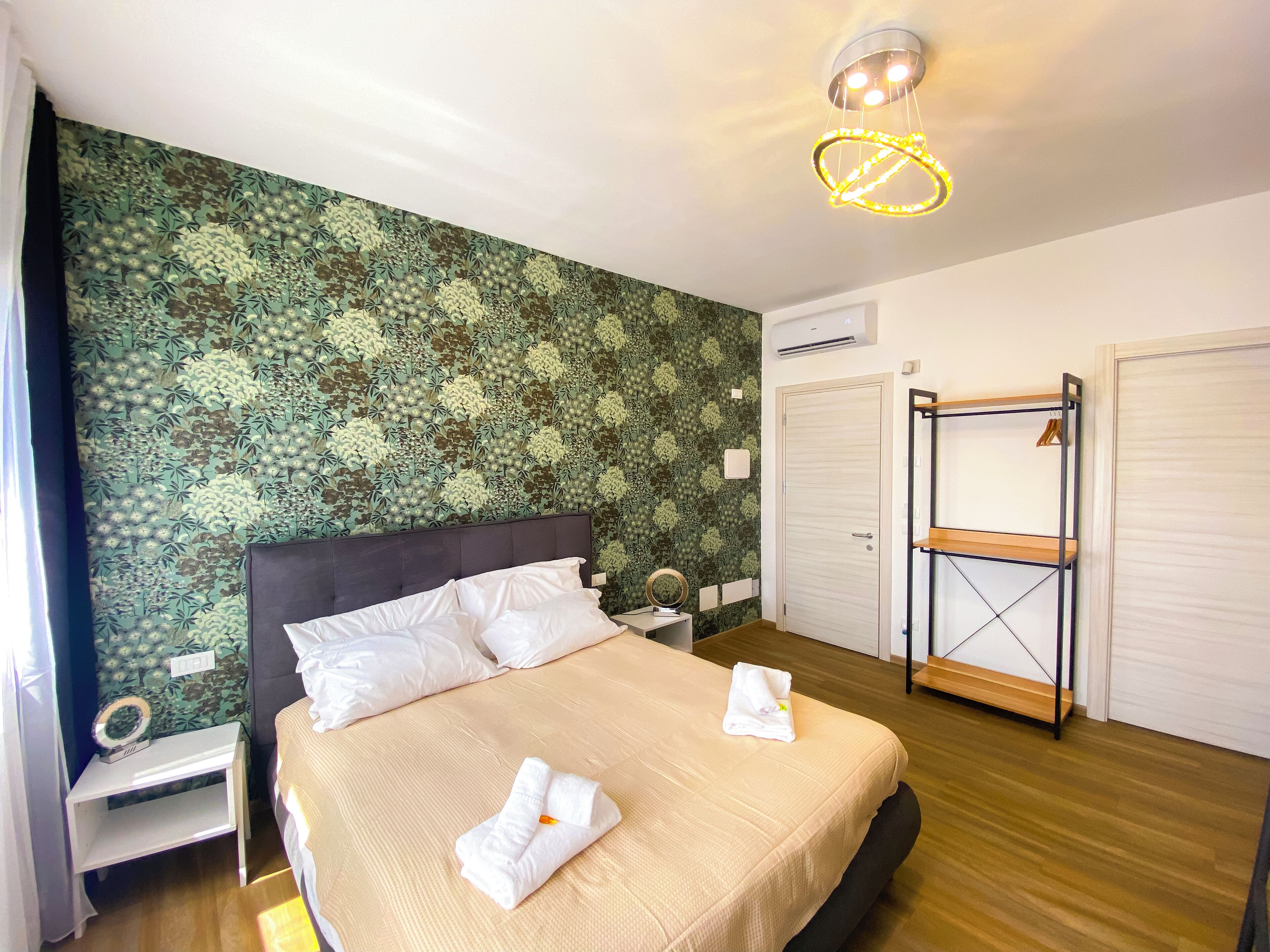 Edredón, camas con pillow-top y decoración personalizada 