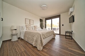 5 Schlafzimmer, Bügeleisen/Bügelbrett, kostenloses WLAN, Bettwäsche