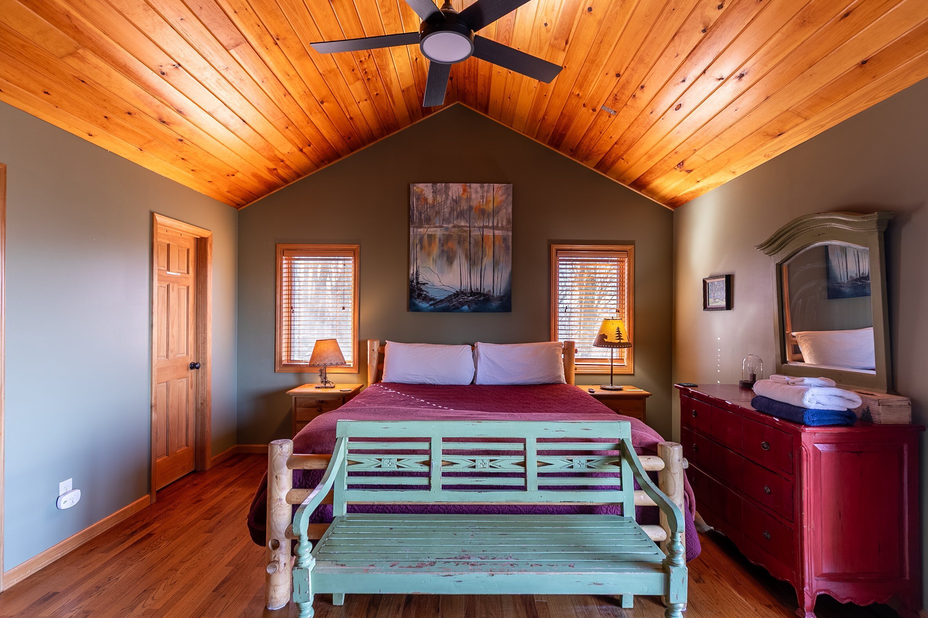 Cabin, Multiple Beds, Hot Tub, Mountain View (Above it All) | 4 bedrooms, individually decorated, individually furnished, bed sheets