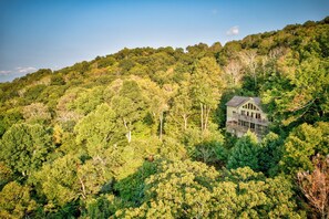 Miscellaneous - Above it All (Blowing Rock)