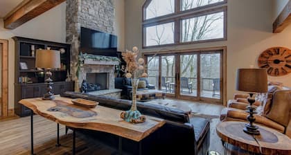 Triple Bear Lodge at Eagles Nest