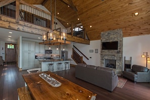 Cabin, Multiple Beds, Hot Tub, Mountain View (Peregrine's Perch at Eagles Nest) | Living area - Peregrine's Perch at Eagles Nest (Elk Park)