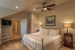 Hus, flere senger, spabadekar, fjellutsikt (Hearthstone) | 6 soverom, individuelt dekorert, individuelt innredet og sengetøy