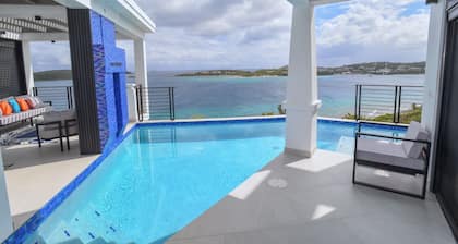 Casa De Petrus-All Three Villas with Basketball & Pickleball Court