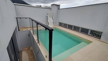 公寓 | 泳池 | 室外游泳池