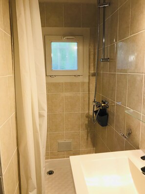 Towels, toilet paper