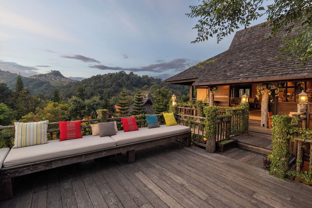 Baan Mon Muan by null