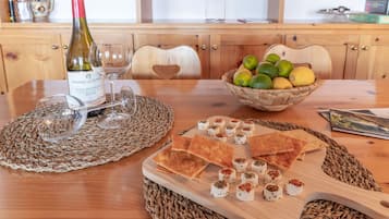 Apartment, Smoking | 2 bedrooms