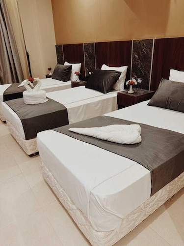 Sama hotel