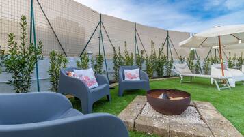 1 bedroom, free cots/infant beds