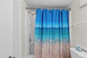 Towels - Summer View 201 by Seaside Vacations & Sales (Ocean City)