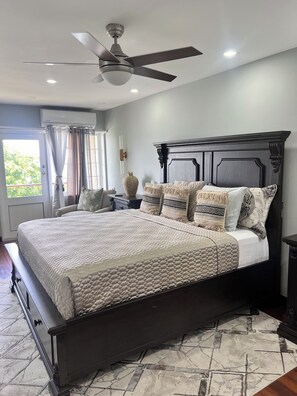 1 bedroom, desk, iron/ironing board, free WiFi - Seaside Serenity:Beach condo, Ocho Rios
Cozy beach condo w/access to the beach (Ocho Rios)