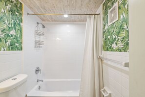 Towels - Ocean Terrace 209 by Seaside Vacations & Sales (Ocean City)