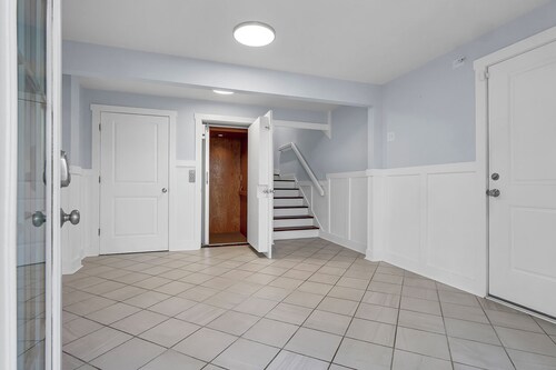 Searenity | 5BR Marshview Retreat w/ Game Room, Elevator & Close to Beach