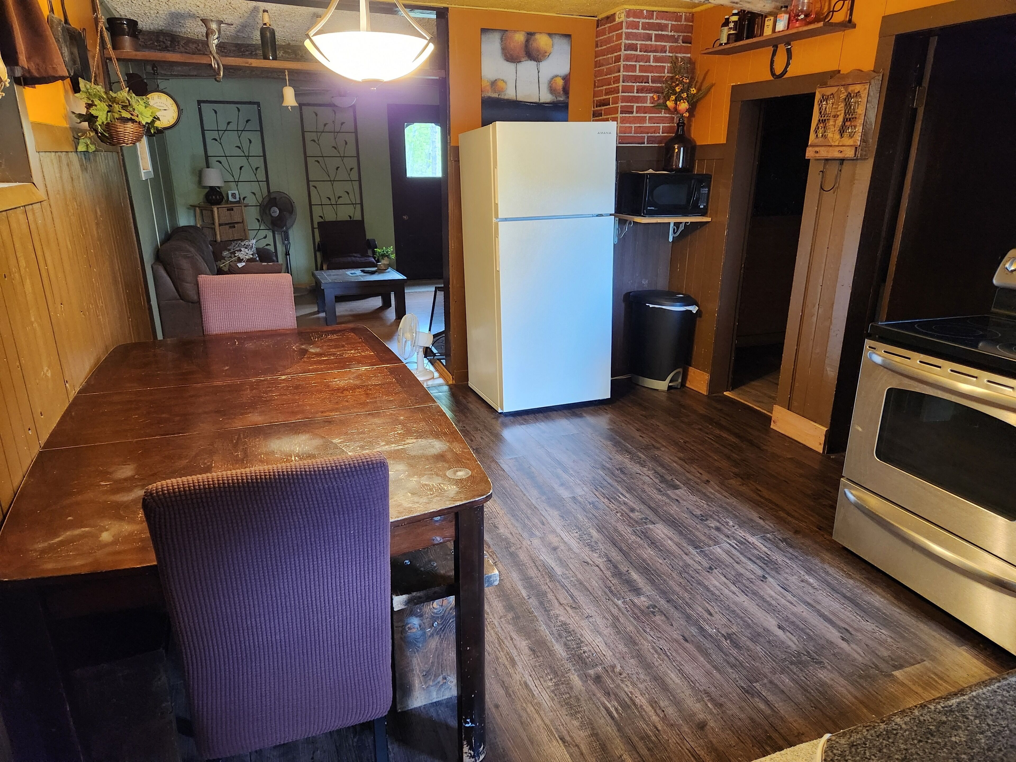 Cabin with Wood Stove | Private kitchen