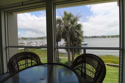 Five Palms ~ Condo w/ porch overlooking the Folly River