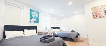 The Modern-Midtown East Duplex – 3BR w/ Designer Finishes -Sleeps 10