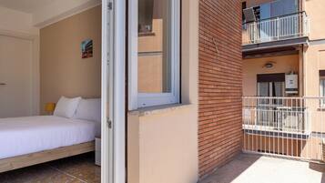 2 chambres, fer et planche à repasser, Wi-Fi gratuit, draps fournis