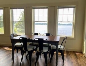 Dining - #48 Isle View - Sleeps 6, Sunsets & Beach (Alburgh)