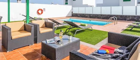 Villa (3 Bedrooms) | Extérieur