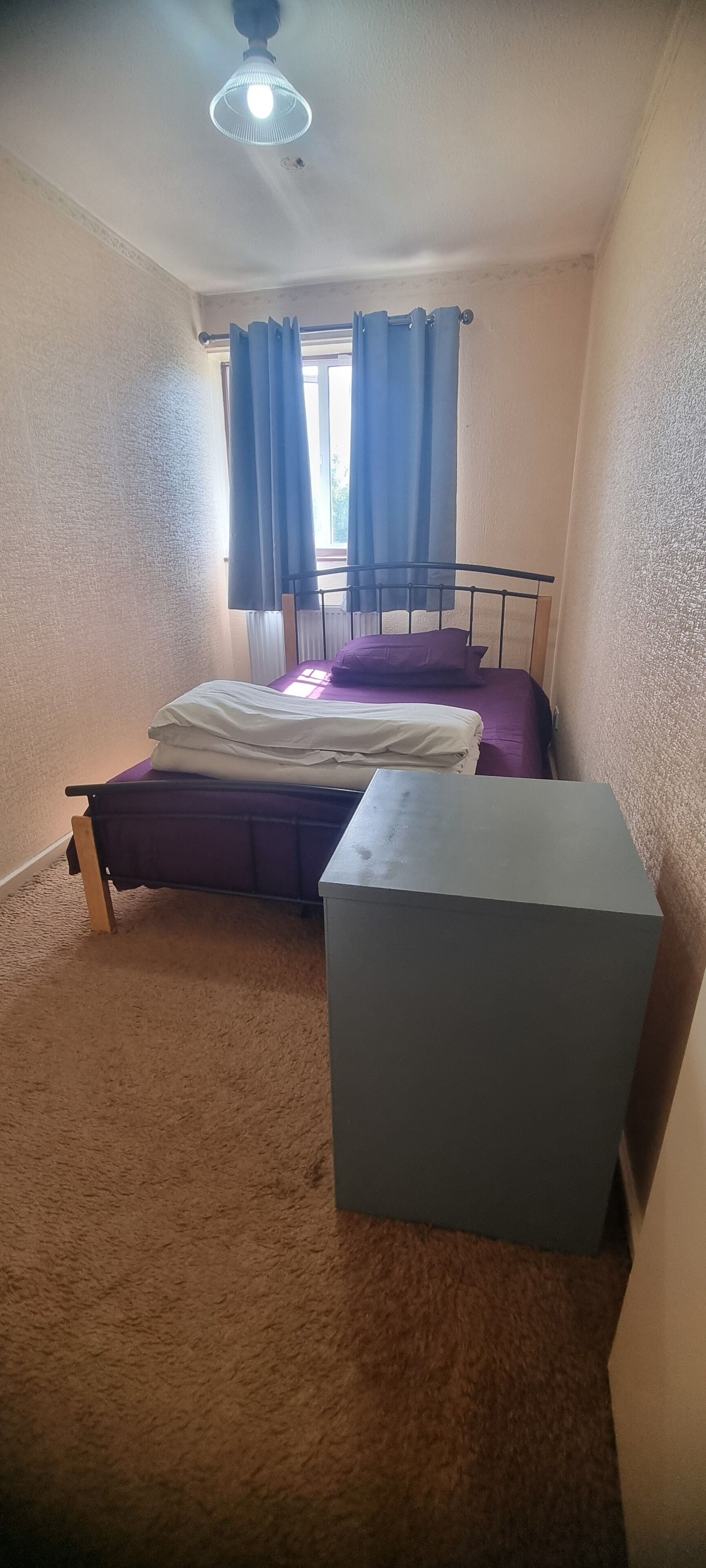2 dormitorios, tabla de planchar con plancha, wifi y ropa de cama