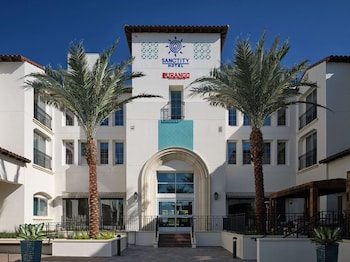 Sanctity Hotel Rancho Cucamonga, Tapestry Collection Hilton