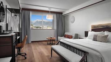 Room, 1 King Bed, Accessible, Mountain View (Roll-In Shower) | Egyptian cotton sheets, premium bedding, down comforters, pillowtop beds