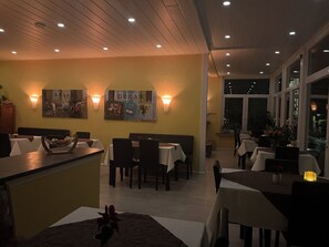 Desayuno buffet incluido todos los días 