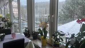 Petit déjeuner buffet compris tous les jours