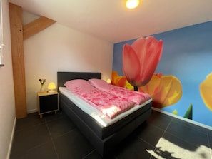 Vila, 2 quartos, varanda, vista para o jardim | 2 quartos