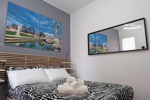 [Central]Modern studio apartment 10 steps from downtown