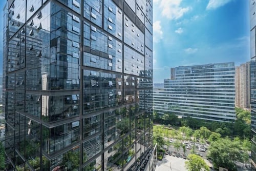 Westcare Hotel (Century City New Convention and Exhibition Center Tianfu 3rd Street Store)