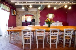 Villa, patio, vistas al jardín | Comedor