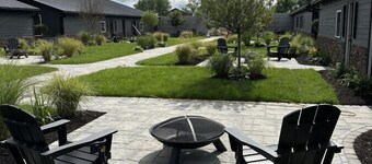 Big Cat Bungalows at The Haven - Lion 2