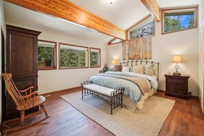 4 bedrooms, WiFi, bed sheets