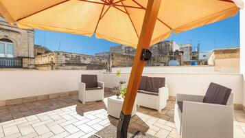 Apartment | Terrace/patio