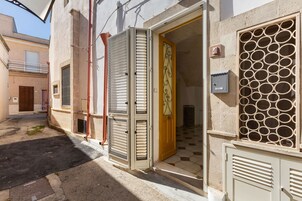 Entrada al alojamiento