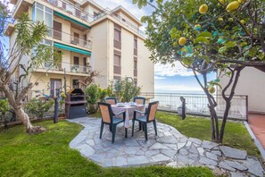 Apartamento, vistas al mar | Terraza o patio