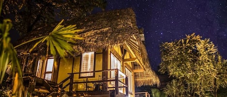 1 habitación y ropa de cama