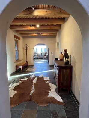 Interior - Relaxing Taos Getaway (El Prado)